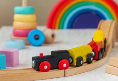 Las ventajas de los juguetes de madera, como cocinas y puzzles. Las ventajas de los juguetes de madera, como cocinas y puzzles.