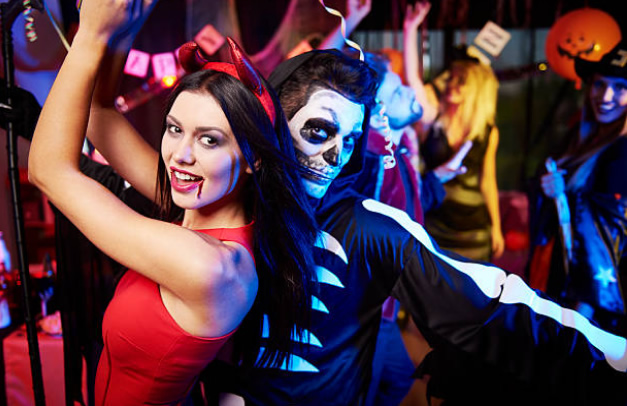 ¿Dónde comprar disfraces adultos en Halloween?